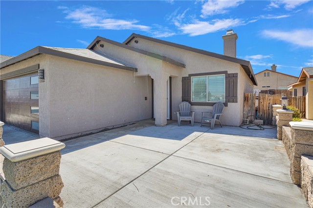 Detail Gallery Image 4 of 42 For 13682 Sylvan Oaks Rd, Victorville,  CA 92392 - 3 Beds | 2 Baths