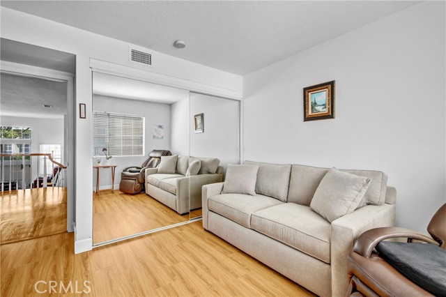 2300 Maple Ave, Torrance CA: https://media.crmls.org/medias/2111af88-da4b-4792-b13a-e1267b3d36cc.jpg