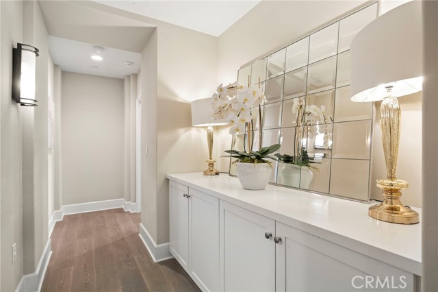 Detail Gallery Image 42 of 52 For 23500 Park Sorrento #H32,  Calabasas,  CA 91302 - 2 Beds | 2/1 Baths