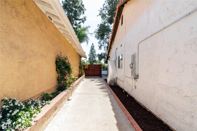 Detail Gallery Image 28 of 32 For 15931 Foothill, –,  CA 91342 - 3 Beds | 2 Baths