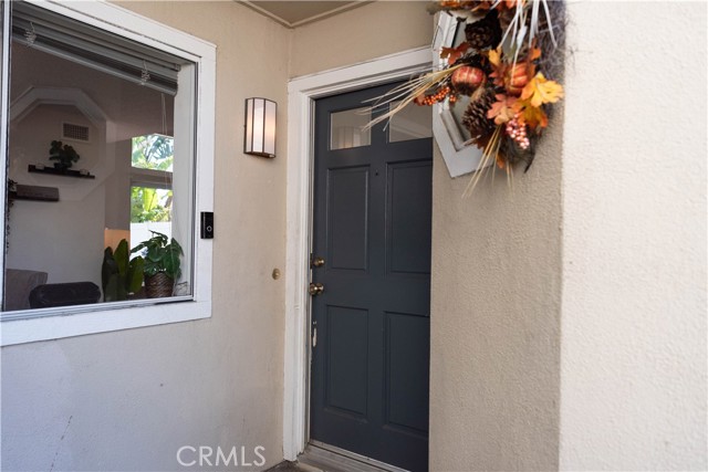 27872 Aberdeen, Mission Viejo CA: https://media.crmls.org/medias/21132051-1b59-4c87-9123-dbba82fca04a.jpg