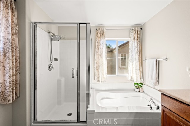 27620 Desert Gold Court, Murrieta CA: https://media.crmls.org/medias/21135b34-fa28-422f-ad28-9f0de05ca67c.jpg