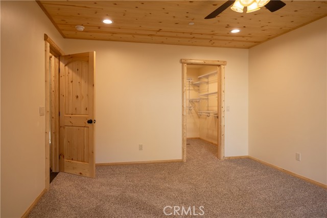 418 Los Angeles Avenue, Sugarloaf CA: https://media.crmls.org/medias/211421b3-a7a5-423a-a44b-9c2ad73632a7.jpg