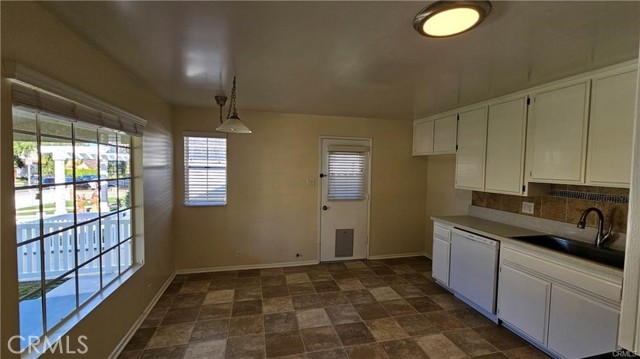 24240 Ward Street, Torrance, California 90505, 2 Bedrooms Bedrooms, ,1 BathroomBathrooms,Residential Lease,Sold,Ward,SB24207478