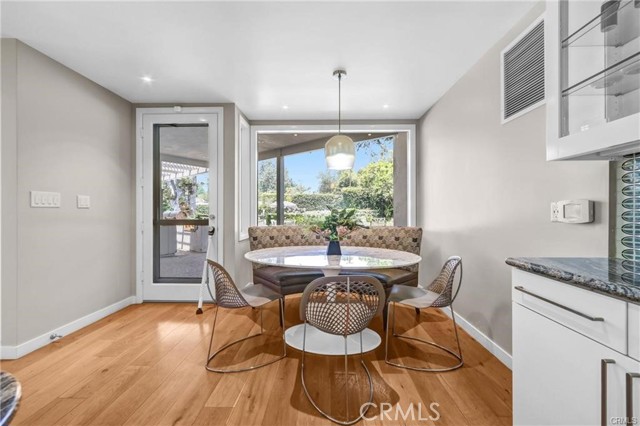 Detail Gallery Image 25 of 43 For 935 Hillcrest, Pasadena,  CA 91106 - 6 Beds | 7/1 Baths