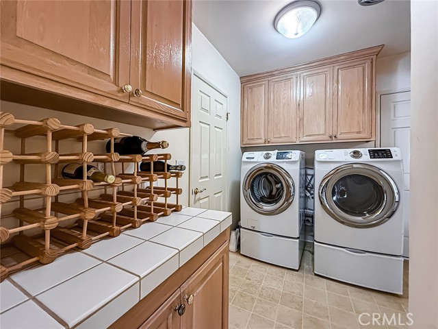 Image 40 of 60 For 17424 Superior