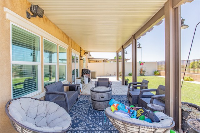 116 Yosemite Avenue, Perris CA: https://media.crmls.org/medias/2117b575-a034-4cfb-a084-4c18cd6b8508.jpg