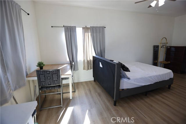 1526 E 1st Street, Los Angeles CA: https://media.crmls.org/medias/211880f5-3d65-4eb9-929f-5b37564a98d4.jpg
