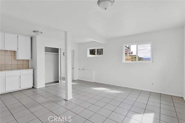 Detail Gallery Image 33 of 44 For 12421 Spring Valley Pkwy, Victorville,  CA 92395 - 4 Beds | 3 Baths