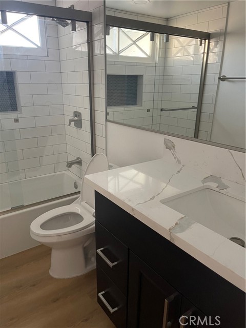 Detail Gallery Image 9 of 14 For 3062 Inverness Dr, Los Alamitos,  CA 90720 - 3 Beds | 2 Baths