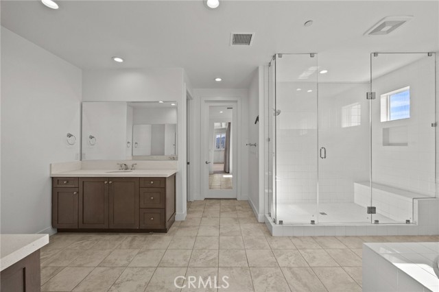 Detail Gallery Image 29 of 60 For 20638 W Deer Grass Ct Ct, Porter Ranch,  CA 91326 - 5 Beds | 5/1 Baths