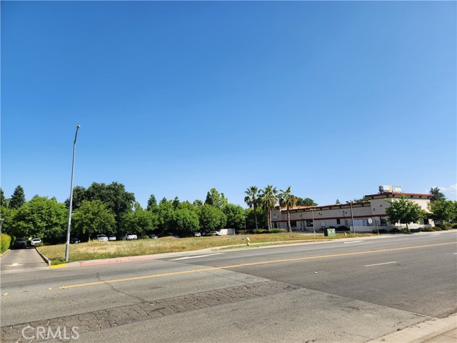 28 W Eaton, Chico, CA, 95973 28 W Eaton, Chico, CA, 95973