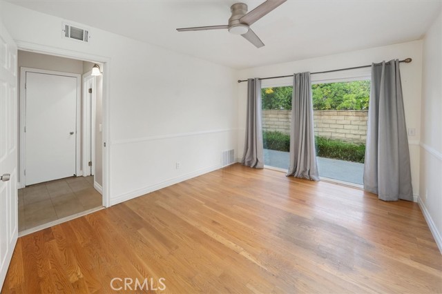 Detail Gallery Image 22 of 36 For 25492 via Dalia, Valencia,  CA 91355 - 5 Beds | 3 Baths