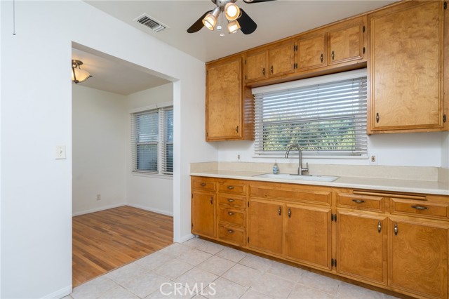 Detail Gallery Image 10 of 28 For 10669 Renner, Riverside,  CA 92505 - 2 Beds | 1 Baths