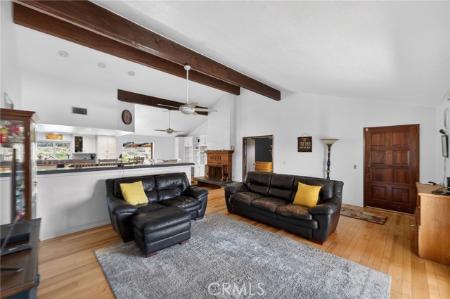 Detail Gallery Image 15 of 69 For 1528 York Dr, Vista,  CA 92084 - 3 Beds | 2 Baths