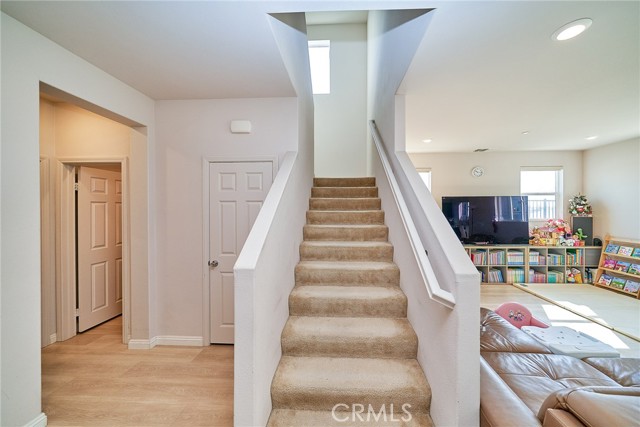 Detail Gallery Image 30 of 41 For 1202 Clipper Ln, Harbor City,  CA 90710 - 4 Beds | 3 Baths