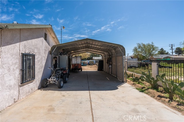Detail Gallery Image 4 of 32 For 18335 Pearmain St, Adelanto,  CA 92301 - 2 Beds | 1 Baths