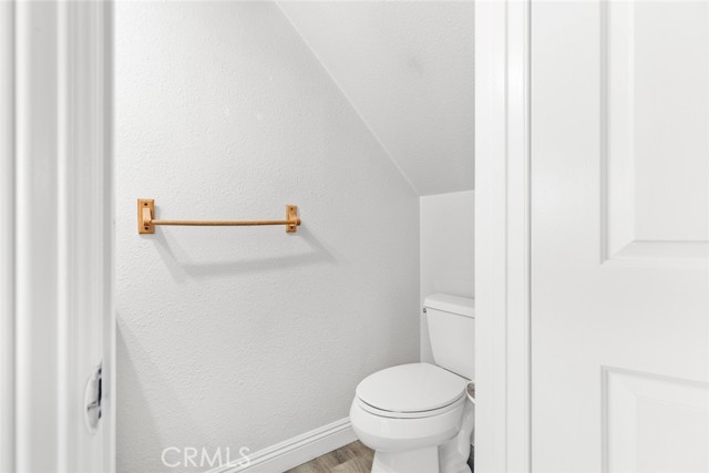 Detail Gallery Image 13 of 46 For 1102 San Juan St #B,  Tustin,  CA 92780 - 2 Beds | 2/1 Baths