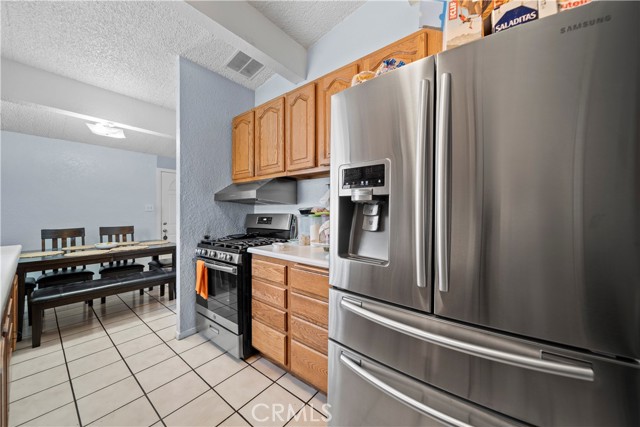 Detail Gallery Image 15 of 37 For 1257 Colony Dr, Pomona,  CA 91766 - 3 Beds | 1 Baths