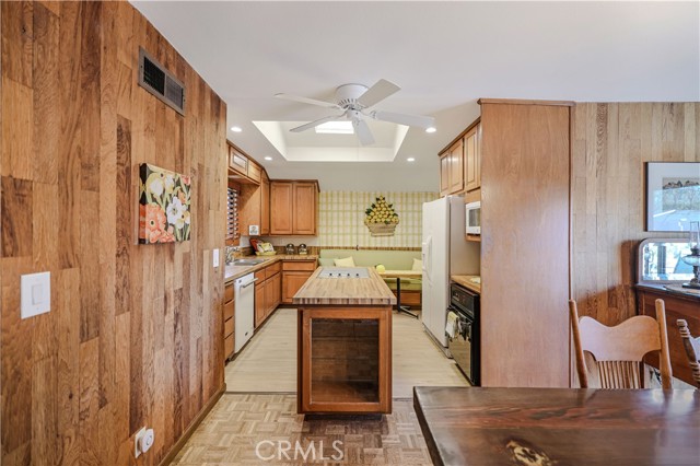Image 40 of 61 For 14242 Clarissa Lane