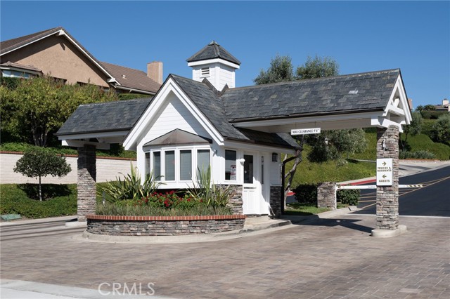 Detail Gallery Image 41 of 54 For 2001 Yacht Resolute, Newport Beach,  CA 92660 - 3 Beds | 2/1 Baths