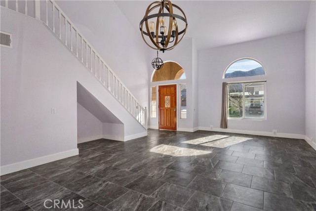 Detail Gallery Image 8 of 41 For 3327 Deaver Dr, Corona,  CA 92882 - 3 Beds | 3 Baths