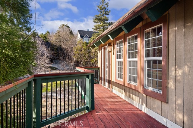 Detail Gallery Image 32 of 41 For 28070 West Shore Rd, Lake Arrowhead,  CA 92352 - 4 Beds | 2/1 Baths