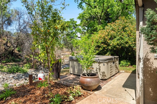 11 Sycamore Valley Road, Chico CA: https://media.crmls.org/medias/21228b7d-a9dc-4093-8a44-e1756595908f.jpg