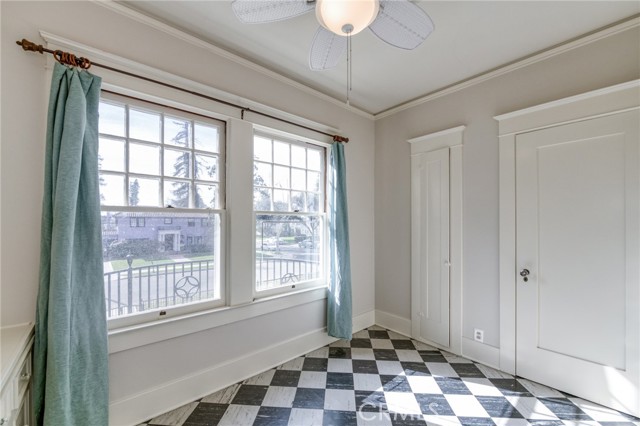 Detail Gallery Image 38 of 61 For 605 E Home Ave, Fresno,  CA 93728 - 5 Beds | 4/1 Baths