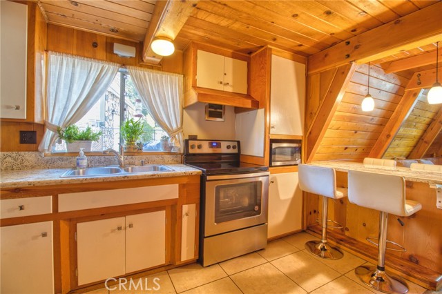 Detail Gallery Image 8 of 49 For 6253 Cardinal Rd, Wrightwood,  CA 92397 - 1 Beds | 1 Baths