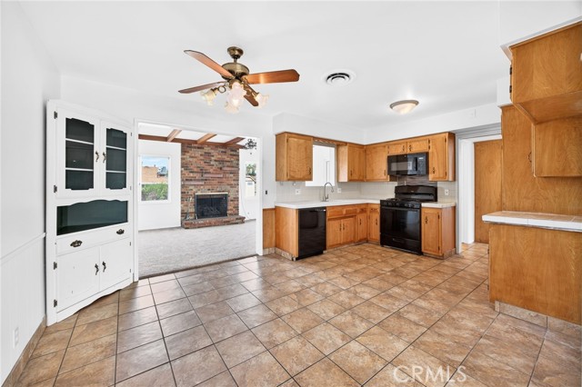 Detail Gallery Image 8 of 30 For 40930 Johnston, Hemet,  CA 92544 - 3 Beds | 2 Baths