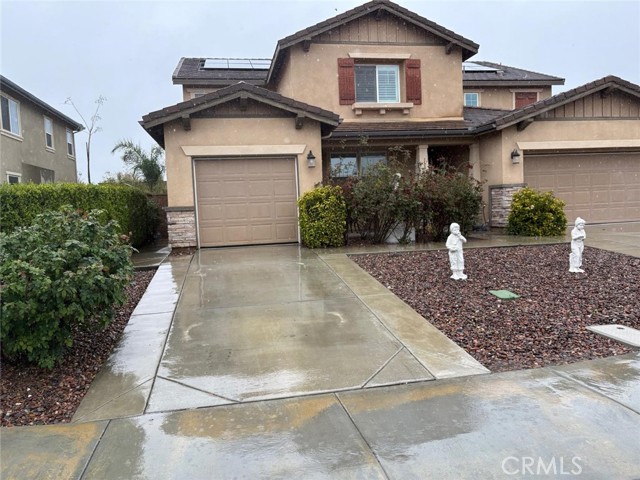 Detail Gallery Image 2 of 36 For 6111 Peregrine Dr, Jurupa Valley,  CA 91752 - 7 Beds | 4/1 Baths