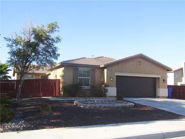 Detail Gallery Image 1 of 28 For 11848 Justine Way, Adelanto,  CA 92301 - 4 Beds | 3 Baths