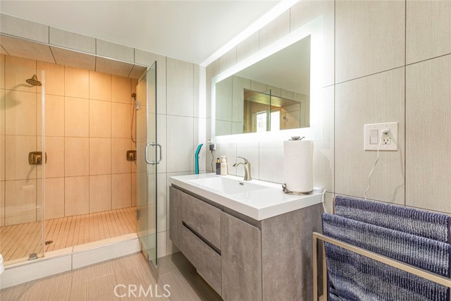 Detail Gallery Image 16 of 36 For 1339 N Columbus Ave #301,  Glendale,  CA 91202 - 1 Beds | 1 Baths