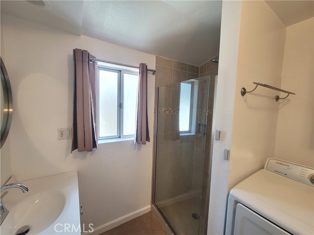 21912 Celes Street, Woodland Hills CA: https://media.crmls.org/medias/2126153f-9fc7-4550-aacb-1b24dcb97895.jpg