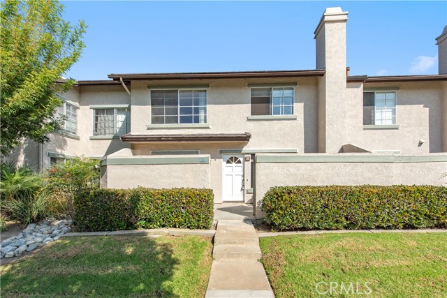 Detail Gallery Image 2 of 31 For 28 Exeter #19,  Irvine,  CA 92612 - 2 Beds | 2/1 Baths