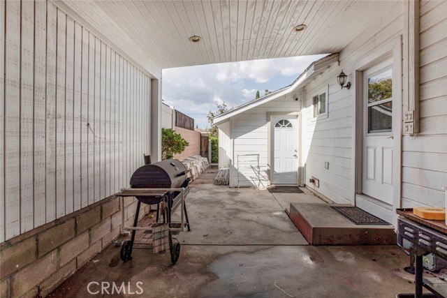 16814 Mayall Street photo 32