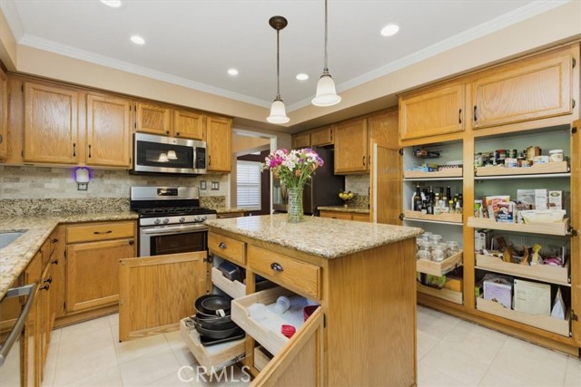 Detail Gallery Image 27 of 62 For 7743 Gold Buckle Ct, Highland,  CA 92346 - 4 Beds | 3 Baths