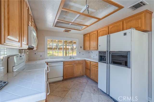 Detail Gallery Image 15 of 47 For 3508 Spur Ct, Chino,  CA 91710 - 4 Beds | 2 Baths