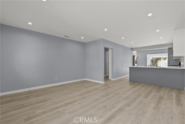 17710 Martha Street photo 4
