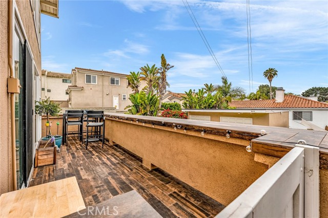 217 N Juanita, Redondo Beach CA: https://media.crmls.org/medias/21287fd1-8f02-436b-8397-cb52504b8ee7.jpg