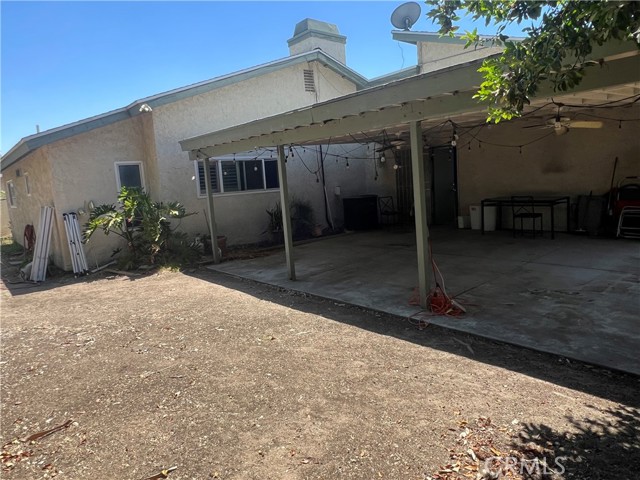 946 W Woodcrest Street, Bloomington CA: https://media.crmls.org/medias/21289ac5-7791-4438-a654-27df4645a62c.jpg