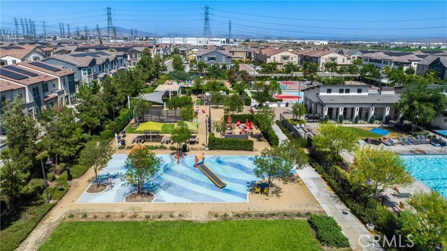 3645 E Delight Paseo, Ontario CA: https://media.crmls.org/medias/2128cf2e-650d-4254-89f1-80922a7fb252.jpg