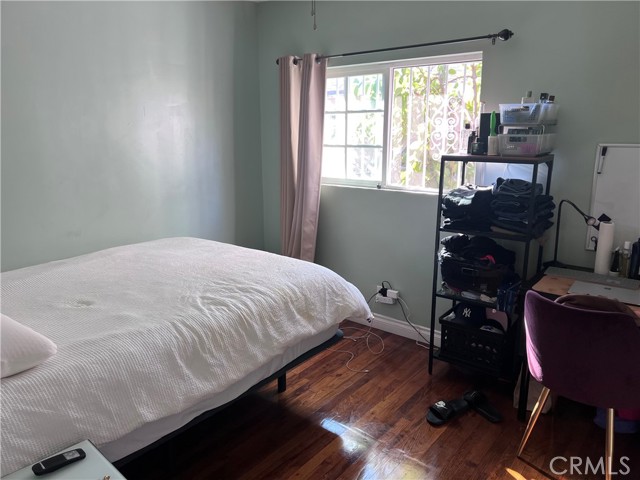 1222 E 103rd Street, Los Angeles CA: https://media.crmls.org/medias/2128d1e3-7a92-47e6-a82a-f90fa80ac908.jpg
