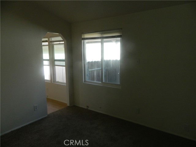 Detail Gallery Image 5 of 15 For 140 W Pioneer Ave #104,  Redlands,  CA 92374 - 3 Beds | 2 Baths