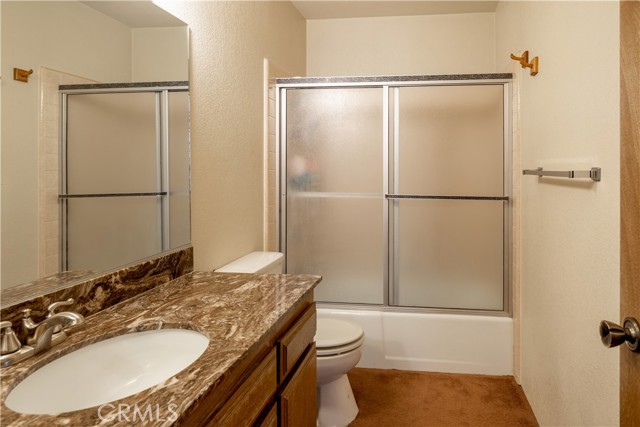 Detail Gallery Image 13 of 31 For 667 Summit Bld #4,  Big Bear Lake,  CA 92315 - 3 Beds | 2 Baths