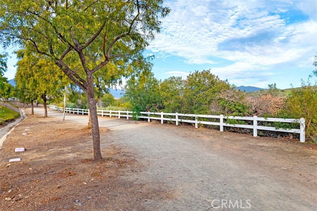 22 Serna, Rancho Santa Margarita CA: https://media.crmls.org/medias/212a3a1f-09e5-4181-b687-8e91062428e5.jpg