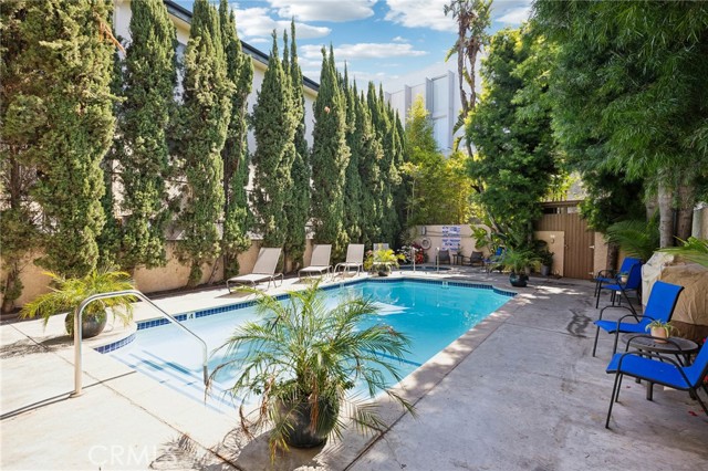 Detail Gallery Image 35 of 39 For 832 Palm Ave #202,  West Hollywood,  CA 90069 - 2 Beds | 2 Baths