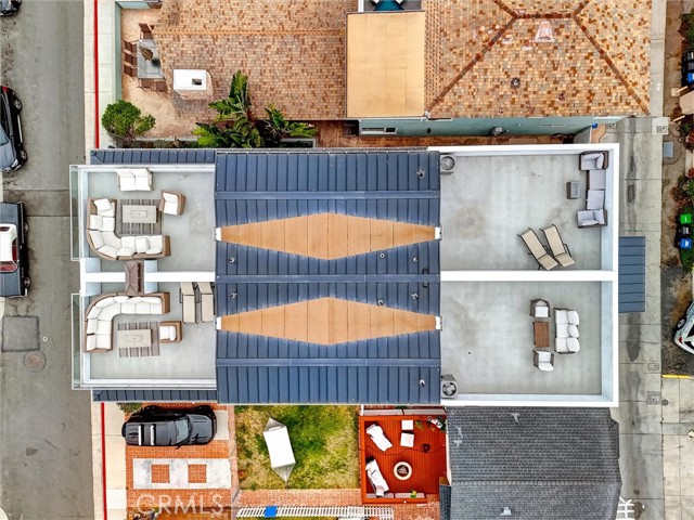 Detail Gallery Image 8 of 30 For 506 Clubhouse Ave #B,  Newport Beach,  CA 92663 - 5 Beds | 6 Baths