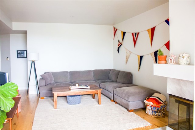 Detail Gallery Image 2 of 18 For 8 Los Cabos, Dana Point,  CA 92629 - 2 Beds | 2/1 Baths